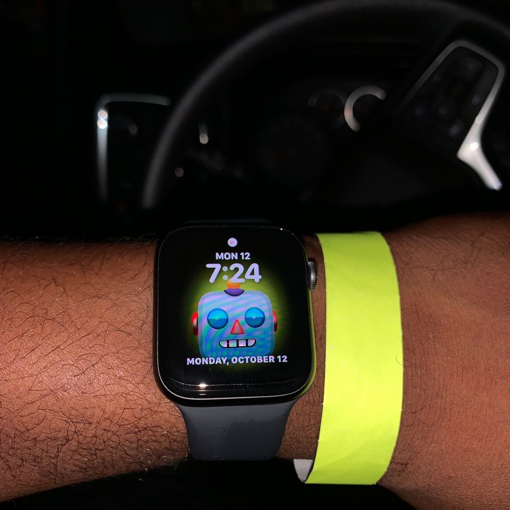 Apple Watch SE (GPS + Cellular) 44mm Space Gray